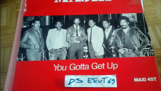 MAJIK -YOU GOTTA GET UP(LONG VERSION)(RIP ETCUT)SAVOIR-FAIRE CARRERE REC 82