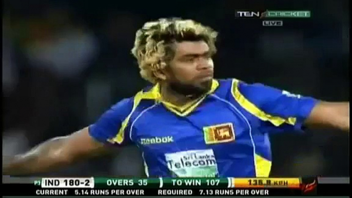 MS Dhoni gets a magical yorker from Lasith Malinga. Malinga castles MS Dhoni with a Magical Yorker. Rare cricket video