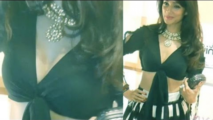 Sagarika Ghatge Hot In Tight Choli In  Launch Of Jewellery Brand Called Canvas By Jet GEMS