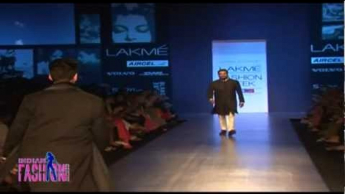 Karan Johar,Zoya Akhtar & Dibakar at lakme fashion week