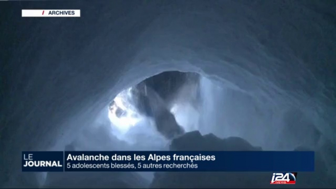 Avalanche dans les Alpes françaises, 5 blessés, 5 adolescents recherchés