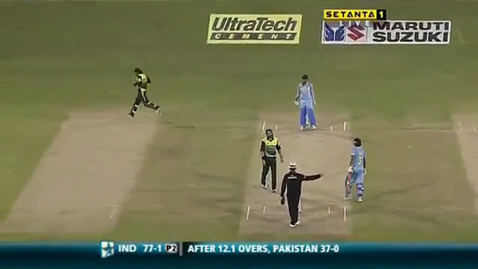 Two massive sixes by Sehwag to Afridi. Sehwag massive sixes against Pakistan Shahid Afridi bowling. Rare cricket video