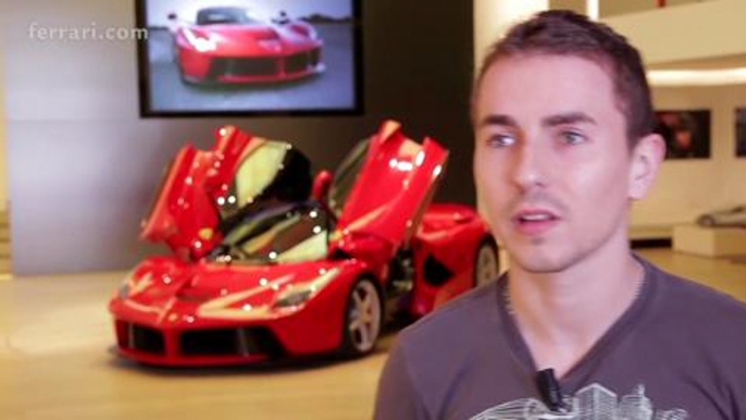 A Jorge Lorenzo le encanta el Ferrari LaFerrari