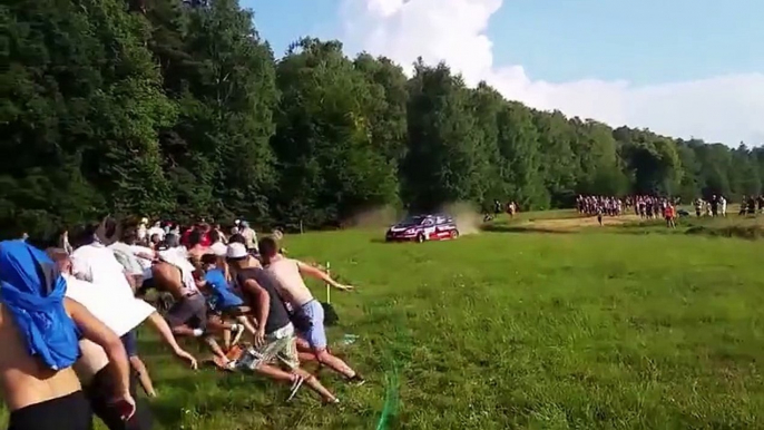 Sortie de route en rallye Slow motion [CRASH]