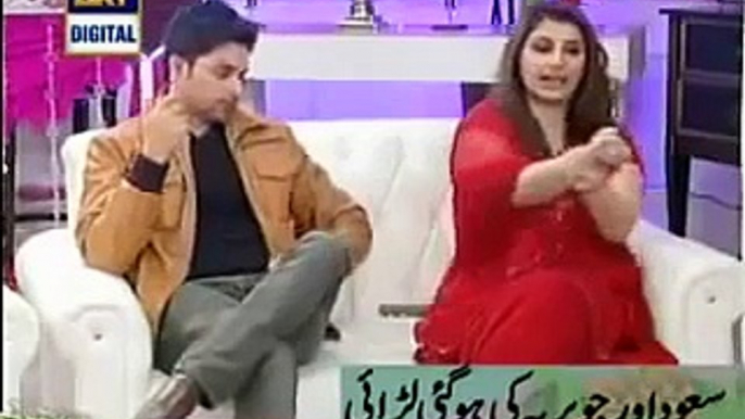 Javeria & Saud Fight In Nida Yasir Live Morning Show - Javeria Ne Saud Ko Dosri Shadi Karne Ka Keh Diya