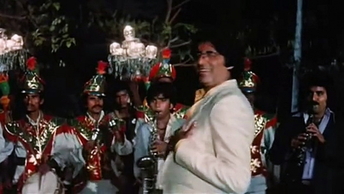 De de pyaar de - Sharaabi - Amitabh Bachchan- Full Video Song