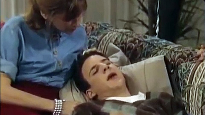 Boy Meets World ♦ Cory and Topanga cute scene