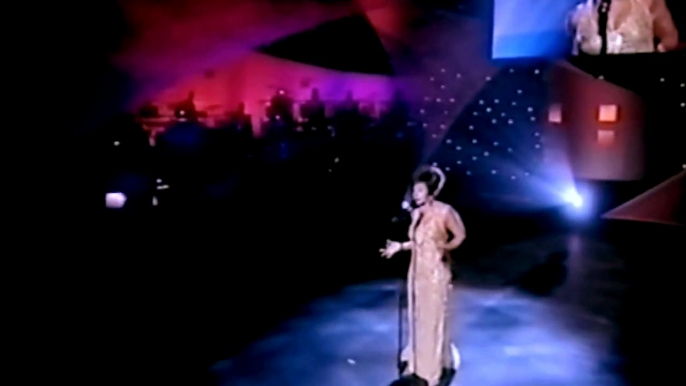 Shirley Bassey - GOLDFINGER / SOMETHING / Big Spender (Prince Philip 80th BD) (2001 Live)