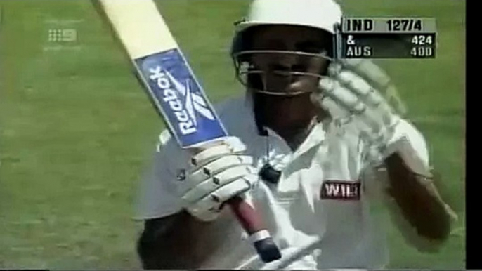 MAGIC REVERSE SWING Mohammad Azharuddin CLEAN BOWLED