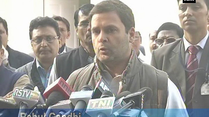 Farmers are committing suicide and Govt. is doing nothing: Rahul