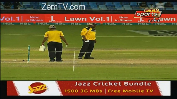 Junaid Khan Got Another Wicket Just On 3rd Ball Of 1st Over