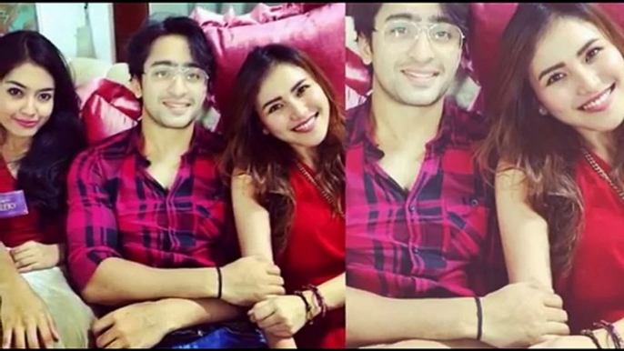 Asyik! Ayu Ting Ting dan Shaheer Sheikh Nonton Reguler Film Turis Romantis