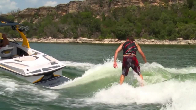 Wakesurfing Review: 2014 Tigé RZ2