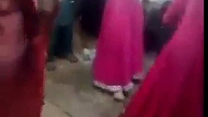 PAKISTANI MUJRA DANCE HD SHEMALE MUJRA 2016 www.dekhoo.net