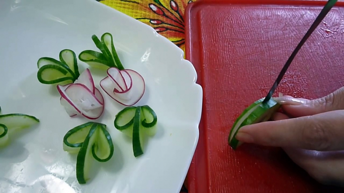 Украшения из овощей (делаем из огурца и редиса завиток и цветок). Decoration of vegetables