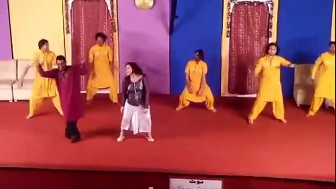 HOT MUJRA 2016 - KHUSHBOO HOT MUJRA LIVE PAKISTANI STAGE DRAMA 2016