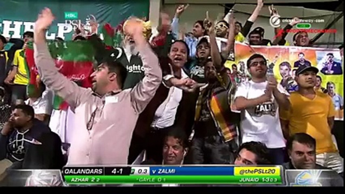 Gayle again out ball of junaid khan *** fantastic bowling by junaid !!!!!