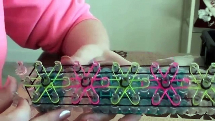 Bracelet Fleurs Rainbow loom® Tutoriel Français (Niveau Intermédiaire)