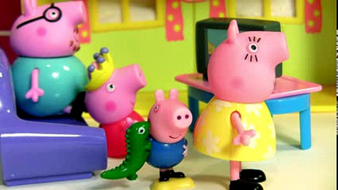 Pig George Has Tummy Ache after Eating Cake and Poops in the Toilet Candy Play Doh Peppa Pig Parody