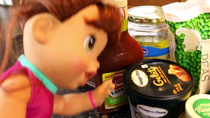 Baby Alive Will It Smoothie & WORST POOP DIAPER EVER! Gross Poop on Baby Doll Lucy by DisneyCarToys