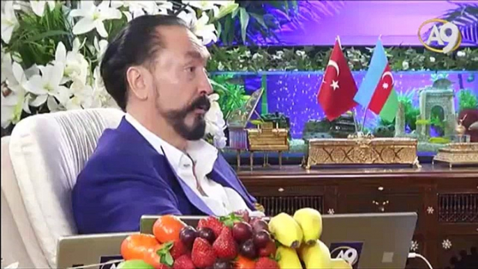 L'Interview d'Adnan Oktar en direct sur A9 TV avec la traduction simultanée (12.02.2016)