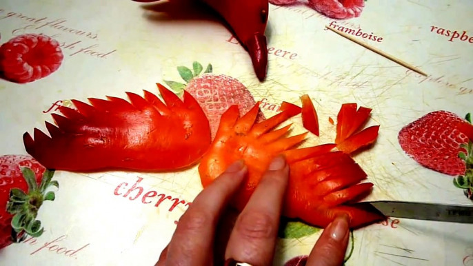 Птица из перца! Bird of pepper! Decoration ov vegetables! Украшения из овощей!