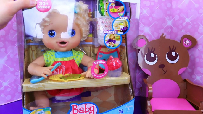 BABY ALIVE Old School With Big Eyes Eats Baby Food & Green Poop Diaper DisneyCarToys