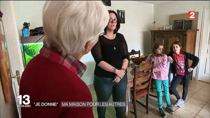 Des propriétaires "offrent" leur maison pour aider des familles - Regardez