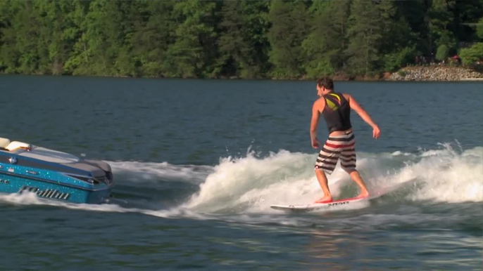 Wakesurfing Review: 2014 Malibu Wakesetter 21 VLX