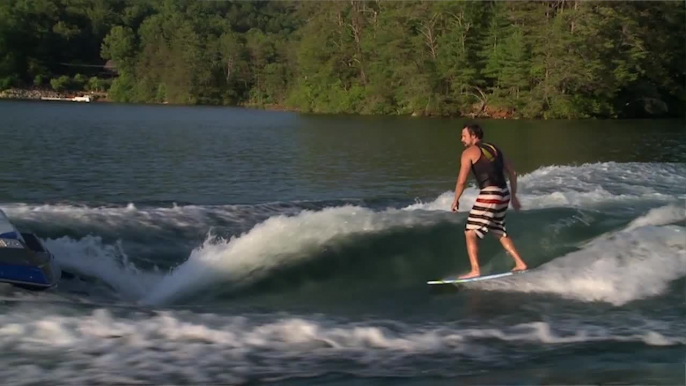 Wakesurfing Review: 2014 Axis A24