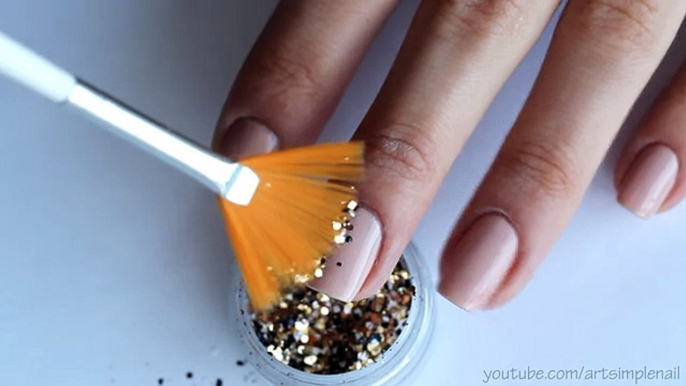 Праздничный маникюр 2016 года в домашних условиях - Triangle Nail Art