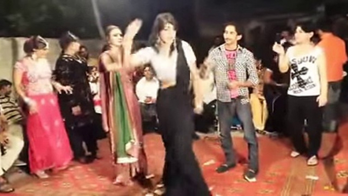 Desi Hot dance in Lahore top desi home dance 2016 very hot mujra PAKISTANI MUJRA DANCE Mujra Videos 2016 Latest Mujra video upcoming hot punjabi mujra latest songs HD video songs new songs