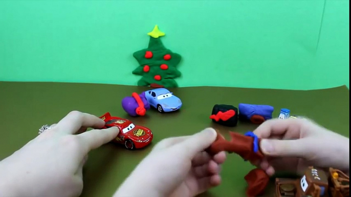 Disney Pixar Cars Lightning McQueen Mater Sally Guido Luigi Open Christmas Play-Doh Presents