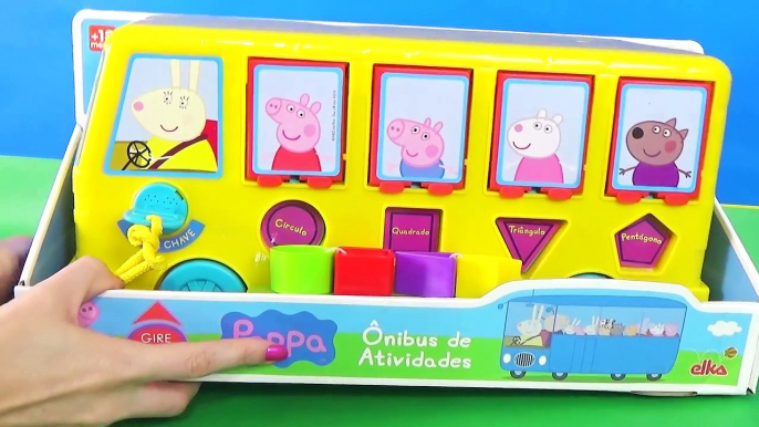 Peppa Pig e George No Ônibus de Atividades Brinquedos Toys Juguetes Em Português BR