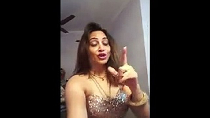 Arshi Khan New Message To Shahid Afridi