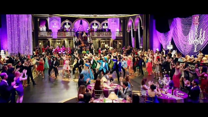 OFFICIAL: India Waale Video Song Happy New Year | Shah Rukh Khan | Deepika Padukone
