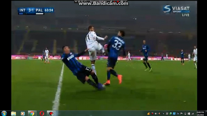 Horror foul on gilardino