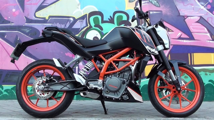 KTM 390 Duke Primer contacto en theMotorweb.net