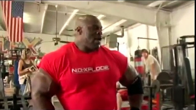 Ronnie Coleman - The King Of Bodybuilding - Chest Training For The Olympia 2007