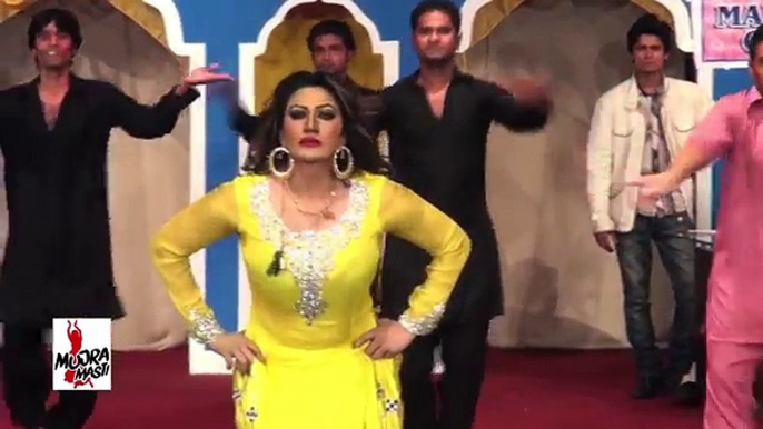 Akhiyan milawan gi - Saima khan private Hot Stage Mujra - Pakistani hot Nanga mujra 2016