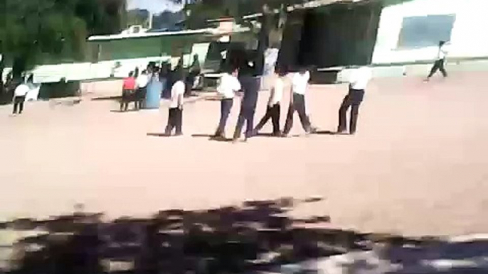 Locos en la escuela parte 2 con mas locos de 3grad