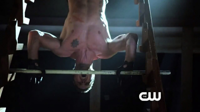 New Arrow Sneak Peek Teases Olicity Feels