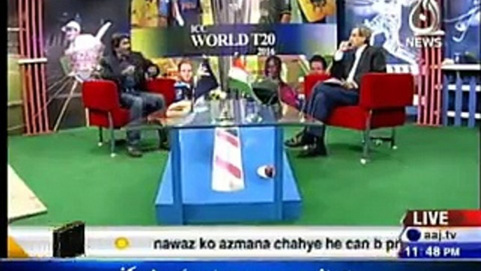 Yeh aik baal pr 8 maarnay ki koshish krtay hain Javed Miandad