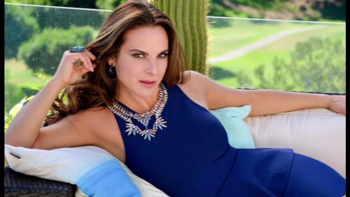 Qué piernas Kate del Castillo enloquece las redes sociales con atrevidas hot fotos