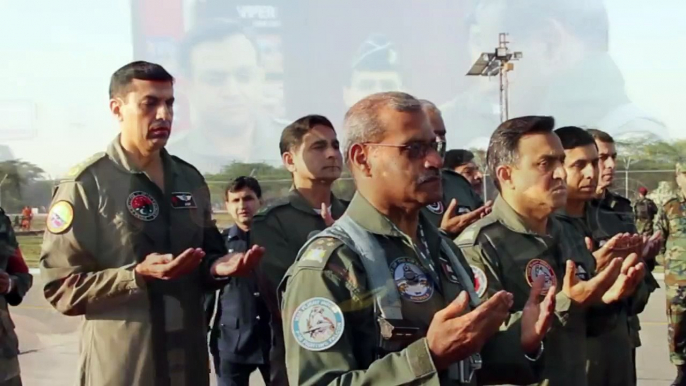 full Video of Air Chief Marshal Sohail Aman, 23 March Pakistan Day Parade 2016