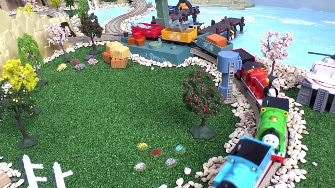 King Of The Railway Thomas & Friends Funny Accidents Crashes Bloopers Kids Toy Train Set