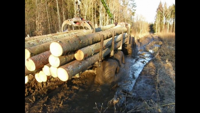 Belarus Mtz 82 forestry tractor in mud