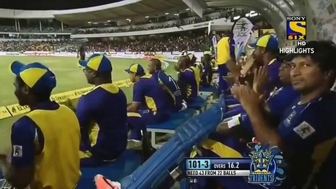 Shahid Afridi vs Shoaib Malik in CPL - Malik hits a huge SIX but Afridi has the last Laugh!