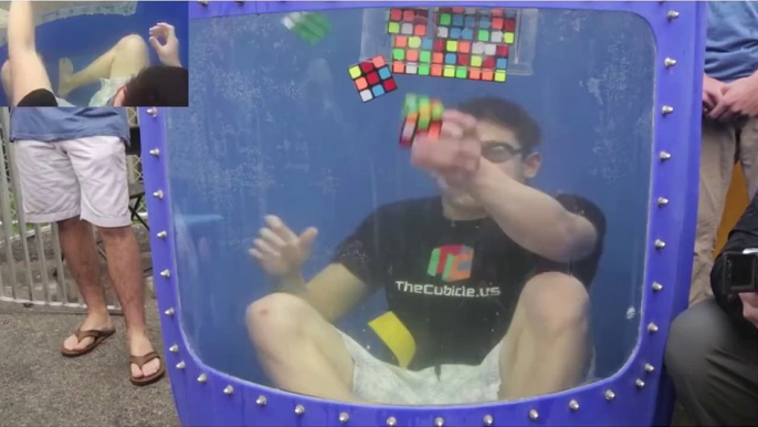 8 Rubiks Cubes Solved Underwater