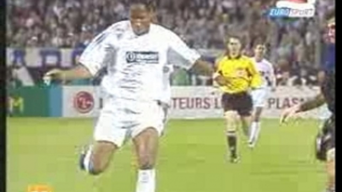 Didier Drogba (OM) vs Newcastle - superbe dribble -